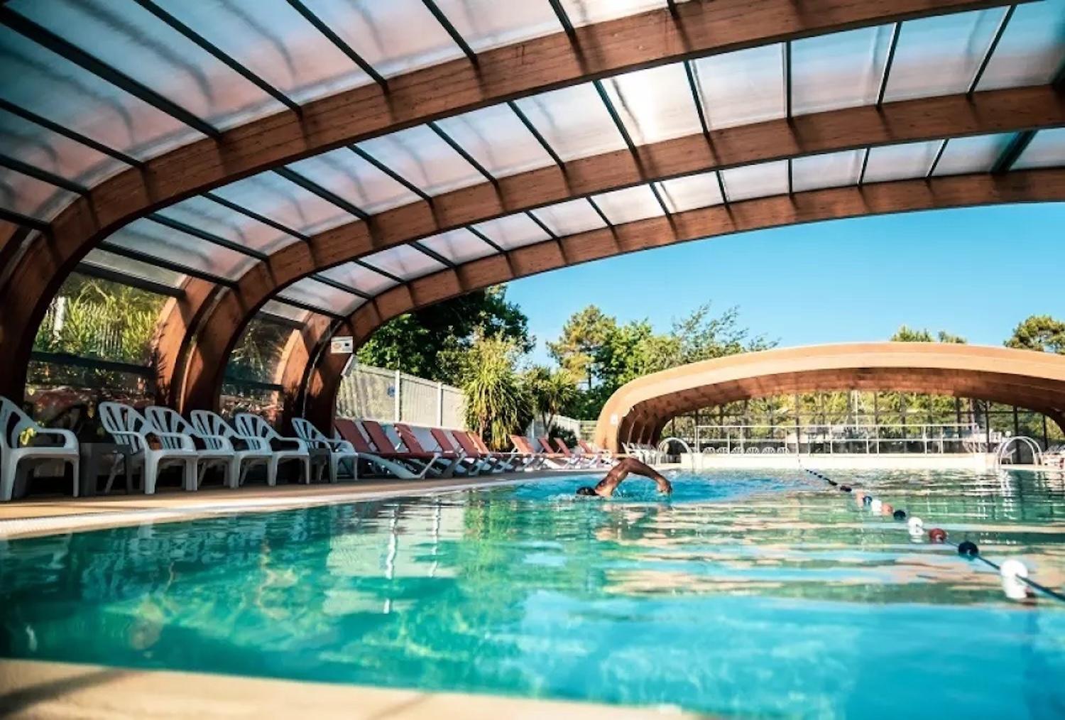 Un Toit Sur Le Bassin Claouey Hotell Lège-Cap-Ferret Exteriör bild