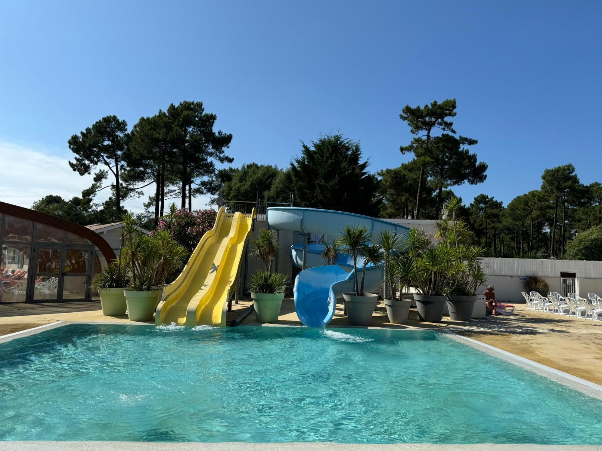 Un Toit Sur Le Bassin Claouey Hotell Lège-Cap-Ferret Exteriör bild